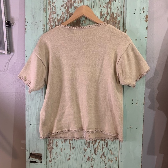 Women’s vintage Shenanigans tan beaded embroidered floral short sleeve top - Picture 2 of 5